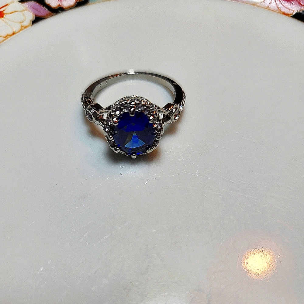 Tanzanite ring
